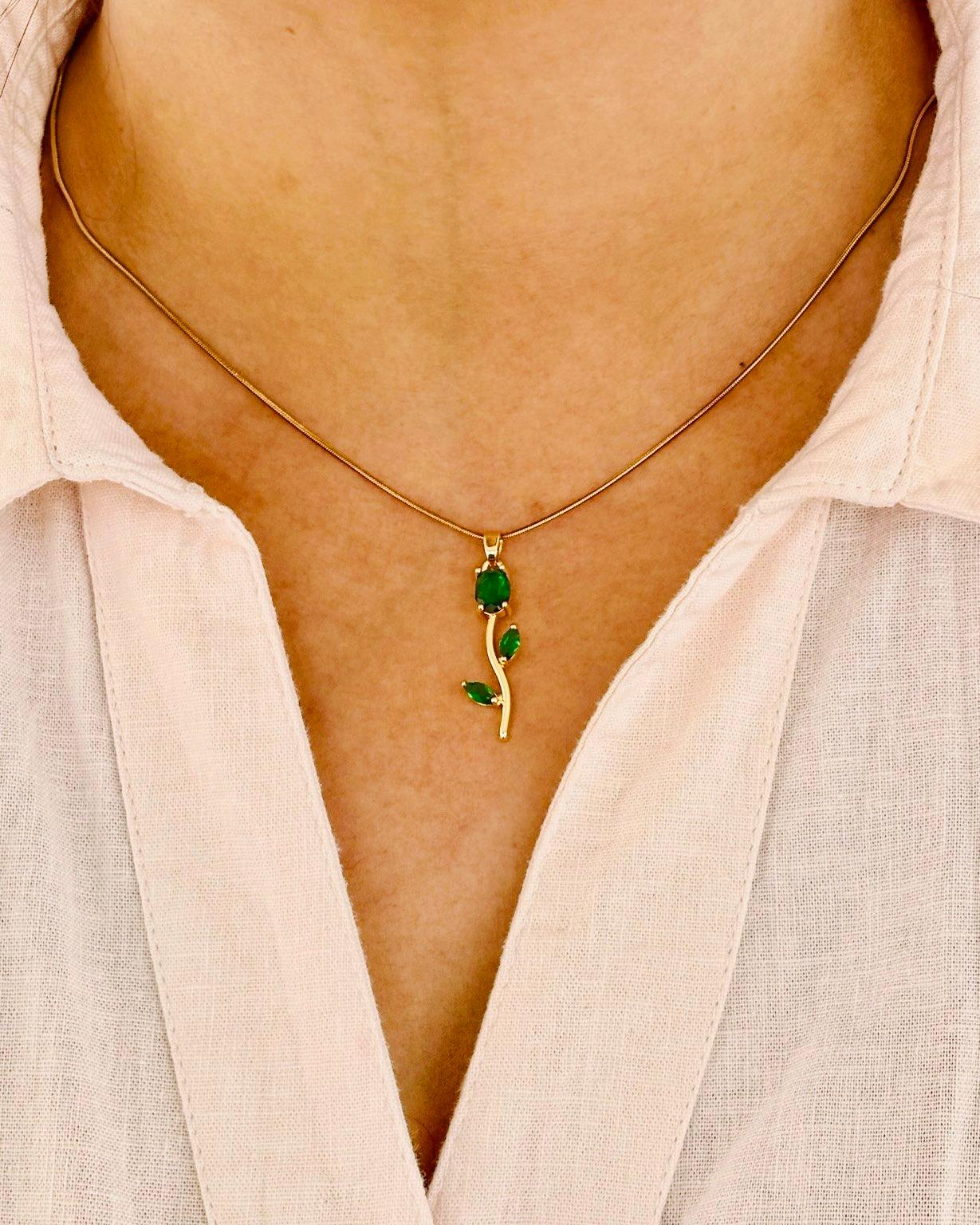 LAX_Emerald Vine Necklace for Women - Image 1