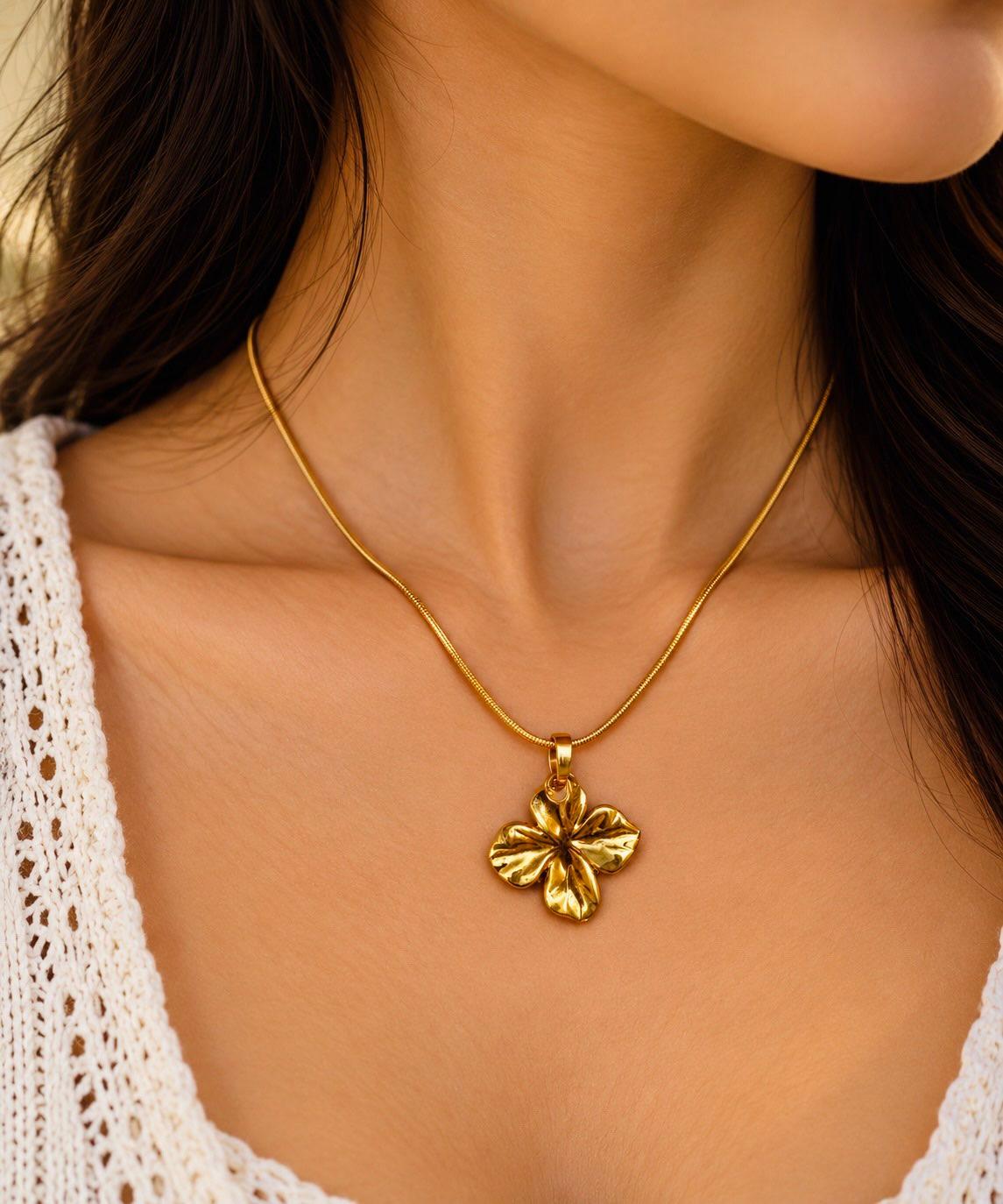 LAX_Sculpted Bloom Pendant Necklace for Women - Image 1