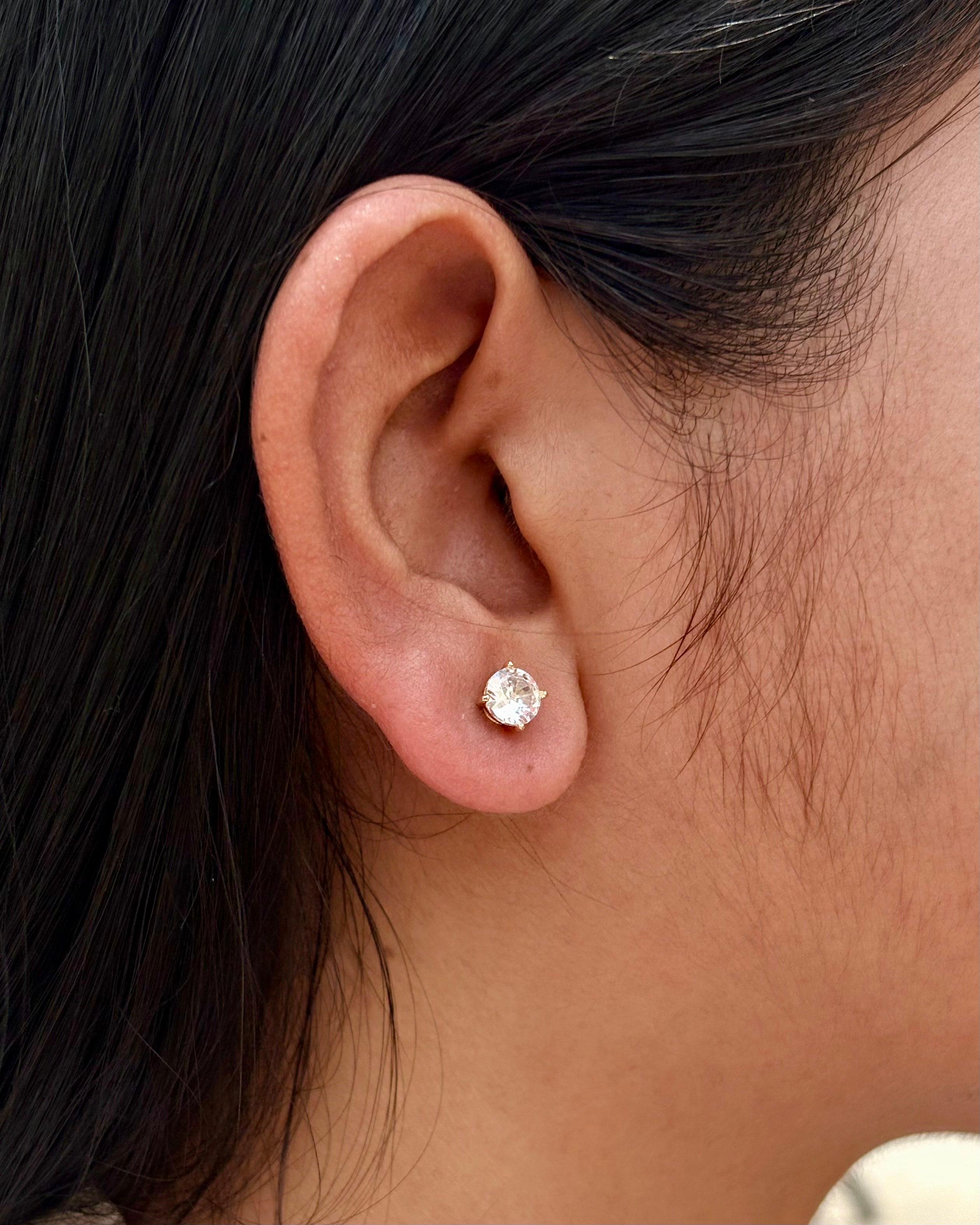 LAX_Crystal Glow Solitaire Stud Earrings for Women - Image 1